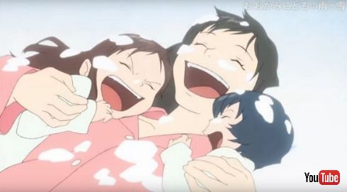 「おおかみこどもの雨と雪」雪にまみれて家族3人