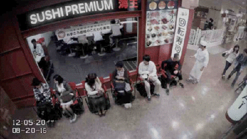 日産 プロパイロットチェア 行列 自動 椅子 羽田空港