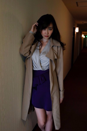 杉原杏璃　プレイボーイ