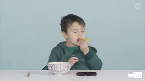アメリカ人の子どもに和食食べさせてみた