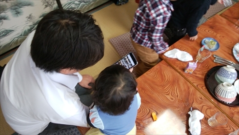 スマホ育児
