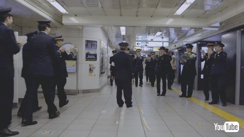同僚登場