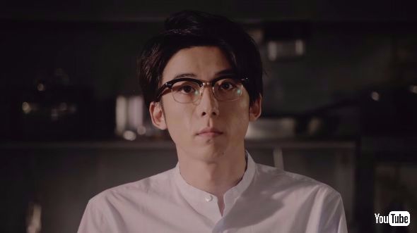 高橋一生　メガネ