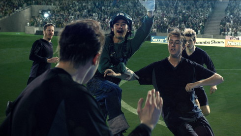 「デカビタC」新CM、ちょっとふびんなルイージ