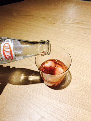 冷凍いちごとウイスキー