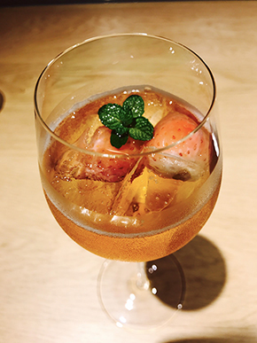 冷凍いちごとウイスキー