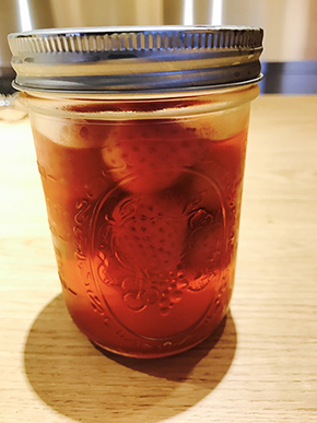 冷凍いちごとウイスキー