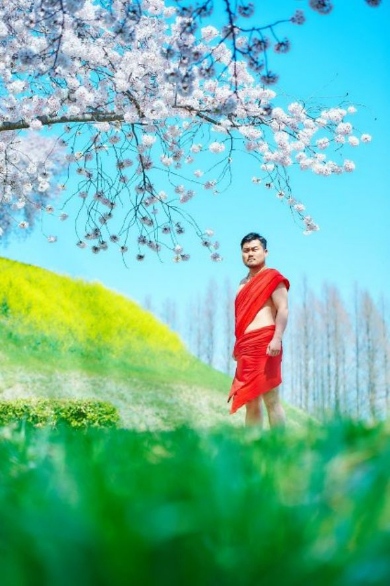 ふんどし 写真 桜 躍動感 ダンサー