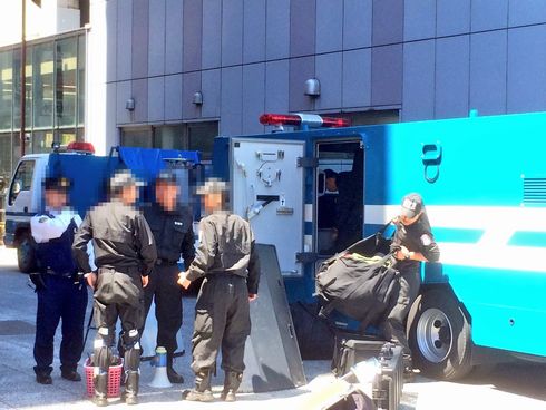 秋葉原　昭和通り口　不審物　封鎖