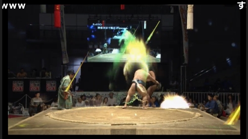 無修正・超リアル「SUMOU」が2年ぶりの解禁　会場では波動や隕石が乱れ飛ぶ