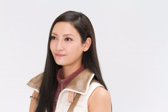 ライトニング　菜々緒