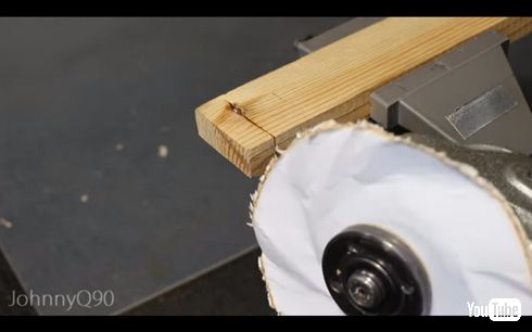 もっと大きな紙を使って、より厚みのあるものをカット