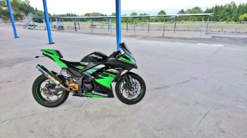 バイク コラ画像 錯覚