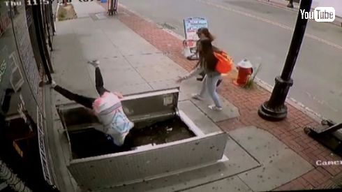 歩きスマホ 落ちる 携帯 怪我