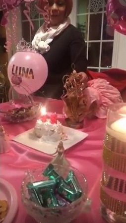 猫の誕生日パーティー