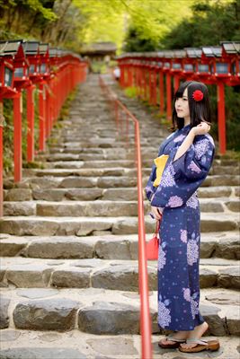 浴衣型パジャマ「らく浴衣」