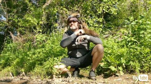 アライグマ 子ども おじさん 懐かれる