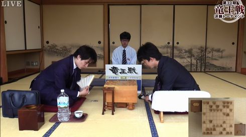 藤井聡太　佐々木勇気　29連勝　30連勝　記録　将棋