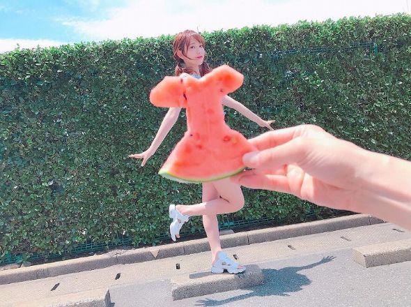 宮脇咲良　スイカドレス