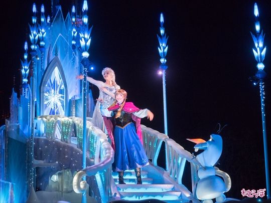 エレクトリカルパレード アナとエルサ