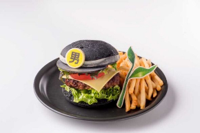 週刊少年ジャンプ展 オリジナルバーガー コラボカフェ 交通広告