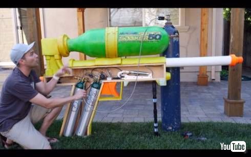 元NASAエンジニアの巨大水鉄砲