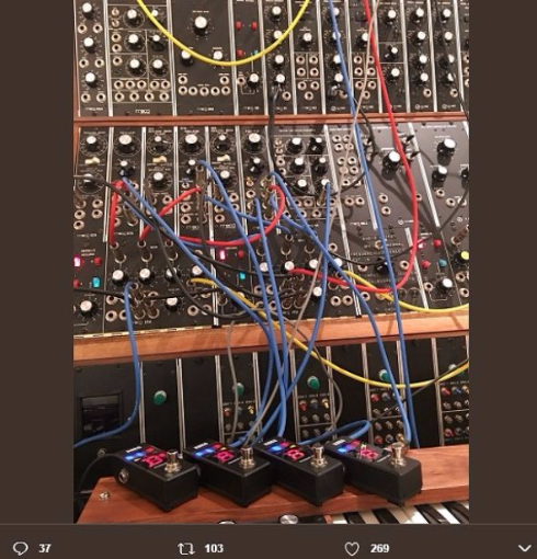 タンス　浅倉大介