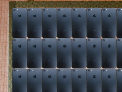 畳にiPhoneを敷き詰めた画像のアップ