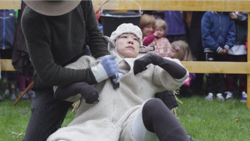 ひつじ 劇団コープス 神奈川芸術劇場