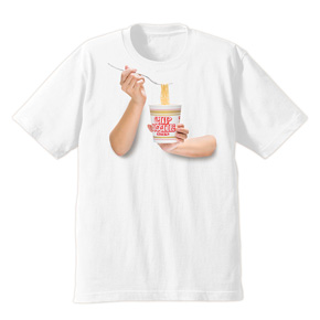 カップヌードル食ってる風Tシャツ