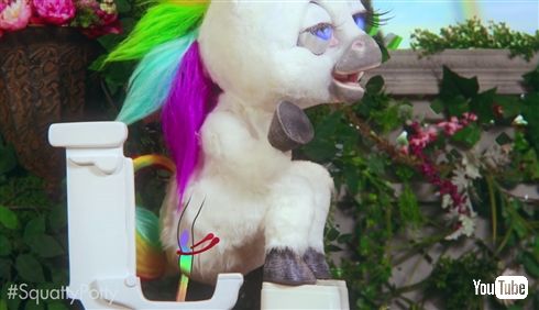 便器を和式風に　アメリカで大ウケなトイレ用アタッチメントが快便効果ありそう