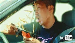 俺のスタイリッシュ・ムーブを見せてやるぜ！　ハンドスピナーを題材にしたバトルアニメ風動画が血湧き肉躍るクオリティー