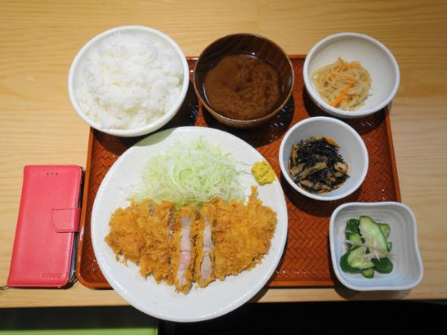 とんかつは飲み物