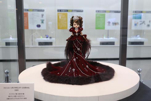 ダイヤモンドリカちゃん