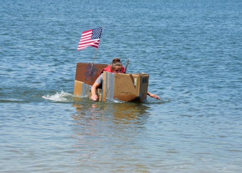 在日米海軍司令部 最新鋭艦 ダンボール