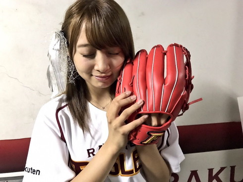 始球式の再挑戦へ意欲を語る渡邉さん