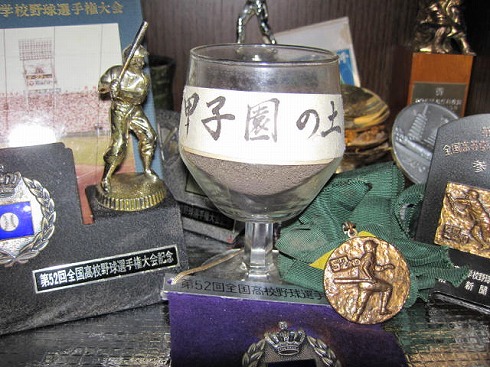 甲子園の土、その後どうしてますか？」 元甲子園球児たちに聞い