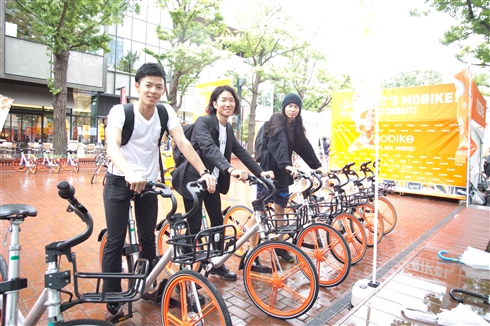 スマホアプリで乗り捨てできるレンタサイクル「Mobike」が日本上陸！　セイコーマートなどと連携