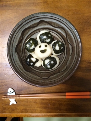 チラシ 刺しゅう 刺繍 母 お母さん 狂気