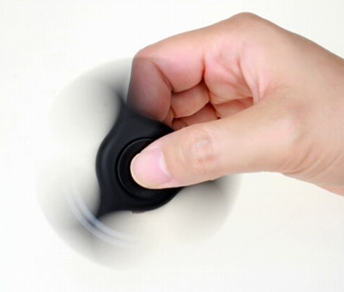 ハンドスピナー型USBハブ