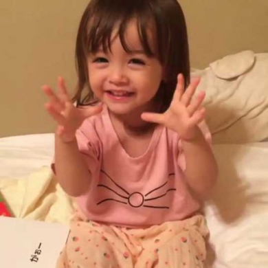 げんこつ山のたぬきさん 歌う メアリーちゃん かわいい 女の子