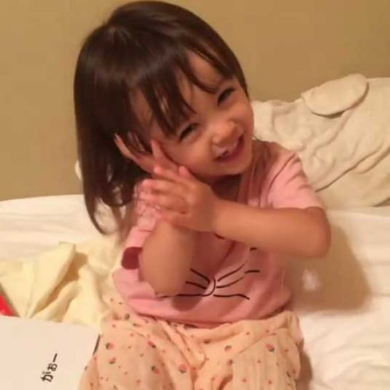 げんこつ山のたぬきさん 歌う メアリーちゃん かわいい 女の子