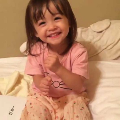 げんこつ山のたぬきさん 歌う メアリーちゃん かわいい 女の子