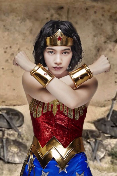 のん 映画秘宝 ワンダーウーマン コスプレ 連載 ヒーローになりたい！ アニー植木等