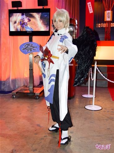 東京ゲームショウでお出迎えしてくれたコンパニオンさんたち！　お姉さんとメカと世紀末救世主フレンズが勢ぞろい