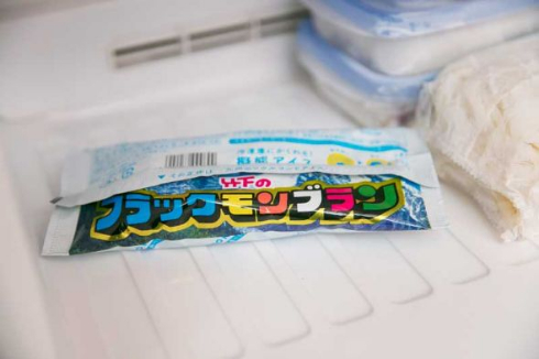 限定 ブラックモンブラン DO NOT EAT 保冷剤 擬態