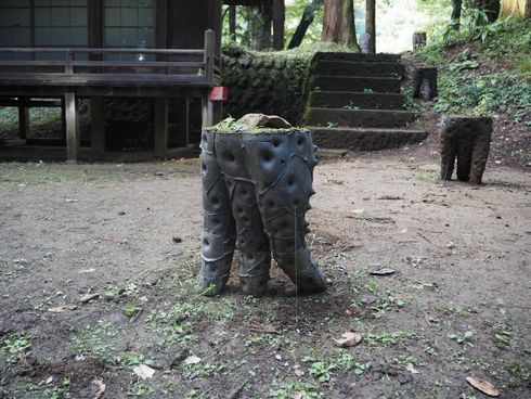 謎　オブジェ　神社　アート　中之条　トリックスター　浅野暢晴　中之条ビエンナーレ