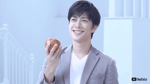 元KARAのク・ハラさんらが出演する「オルフェス（ALFACE）」のCMが炎上