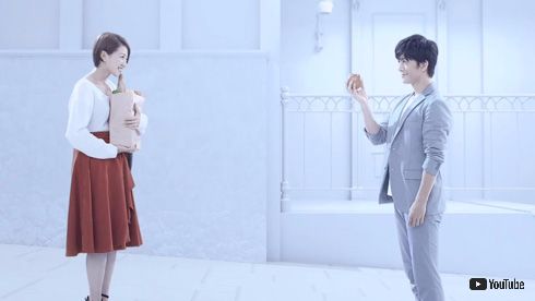 元KARAのク・ハラさんらが出演する「オルフェス（ALFACE）」のCMが炎上