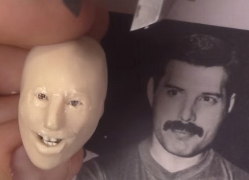 ガイコツから作るフレディ・マーキュリー